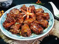 Thịt Vai Heo Rim Mặn Ngọn – Món Ngon Đậm Đà Hương Vị Quê Nhà